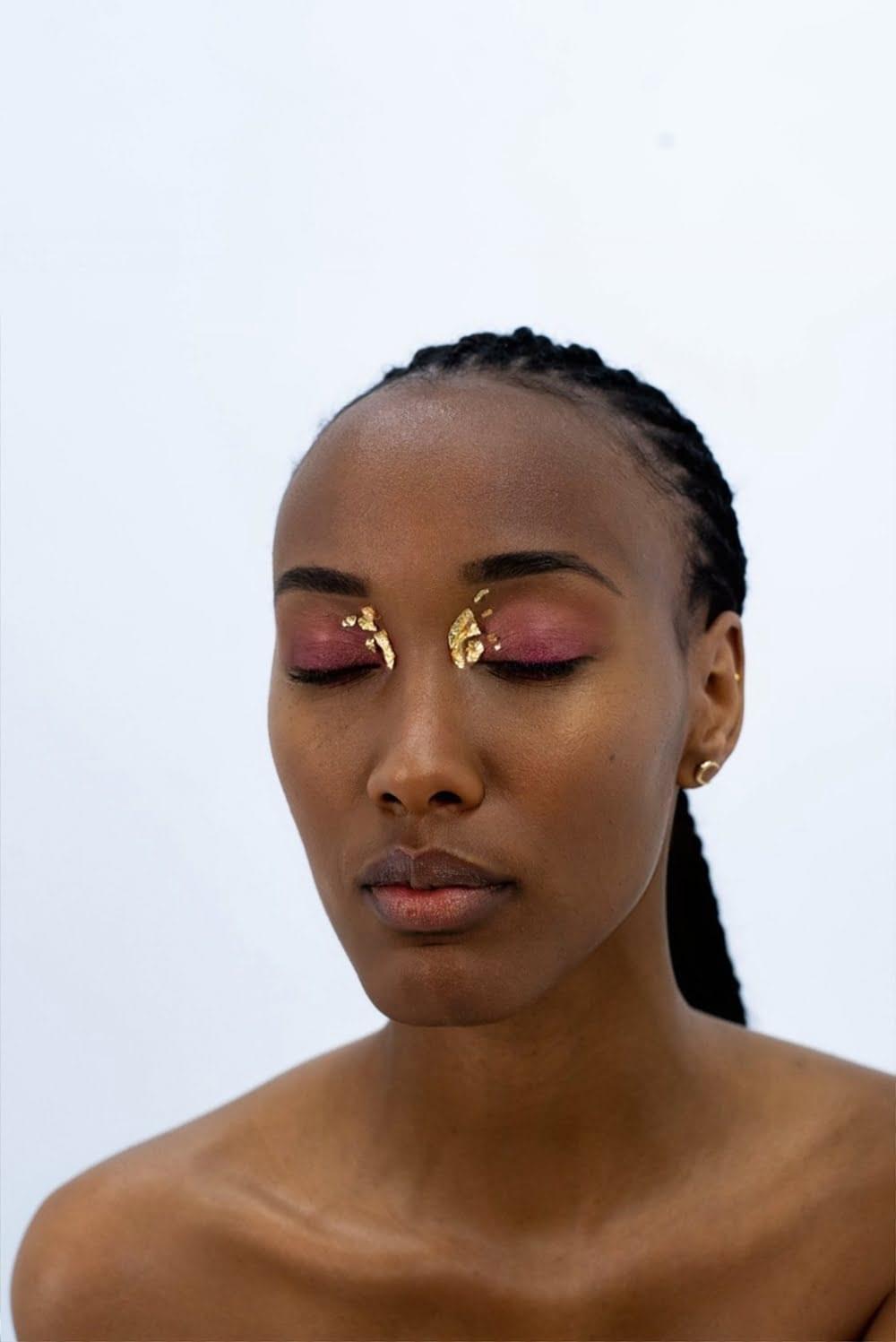 Creative makeup in Paris